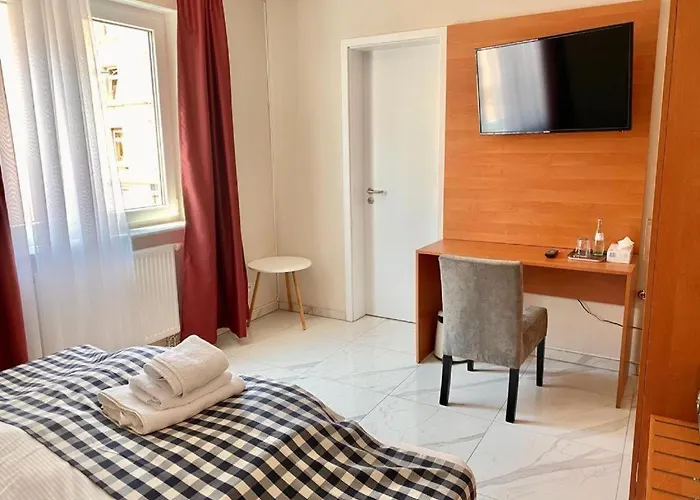 Hotel Emiliana Am Bahnhof